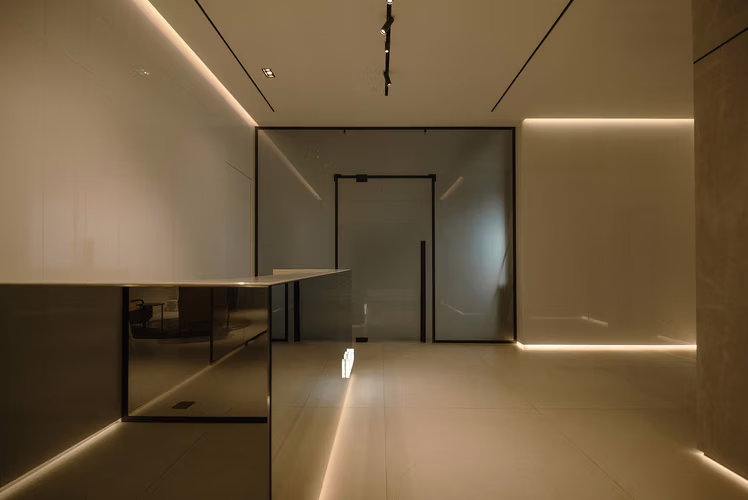 Venta de Oficina Corporativa en PH Armani Casa
