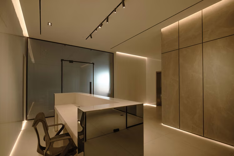 Venta de Oficina Corporativa en PH Armani Casa