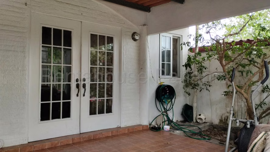 Venta Casa Villa Zaita - YD