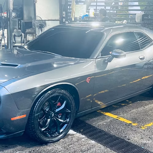Dodge Challenger 2016 V6 – Excelente Estado – Interior Impecable
