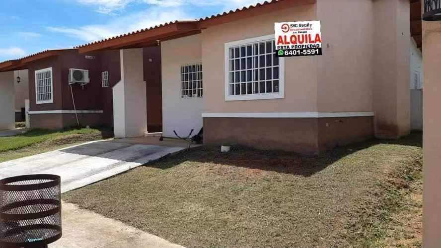 SE ALQUILA CASA VACÍA  ARBOLEDAS LA CHORRERA