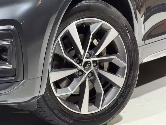 AUDI Q5 45 TFSI QUATTRO 2021