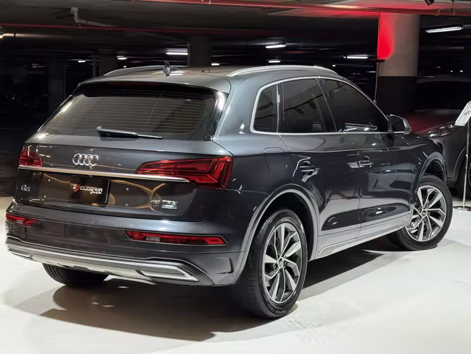 AUDI Q5 45 TFSI QUATTRO 2021