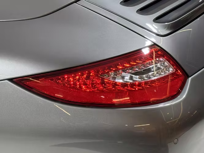 PORSCHE 911 CARRERA CABRIOLET 2011