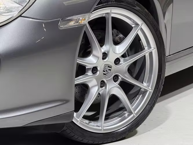 PORSCHE 911 CARRERA CABRIOLET 2011
