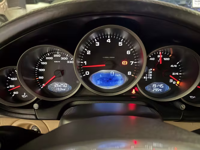 PORSCHE 911 CARRERA CABRIOLET 2011