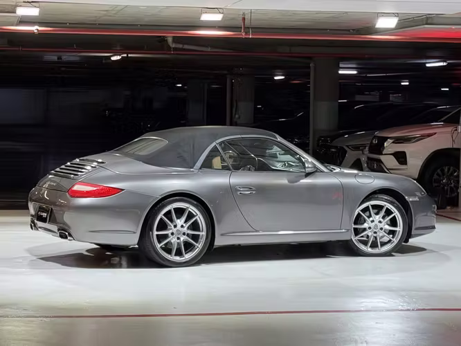 PORSCHE 911 CARRERA CABRIOLET 2011