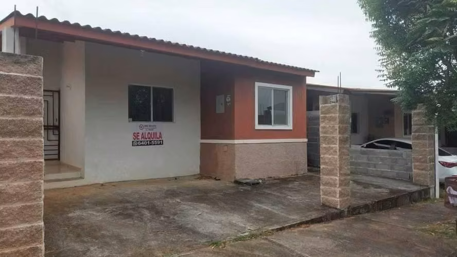 Se Alquila casa Arboledas cercada atrás Cloúster Los Avellanos