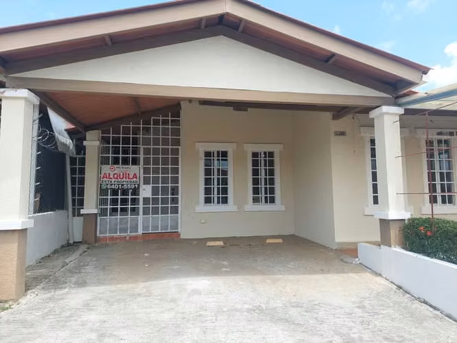 RENT OR SALE HOUSE ISLA MONTELIMAR  WEST CHORRERA