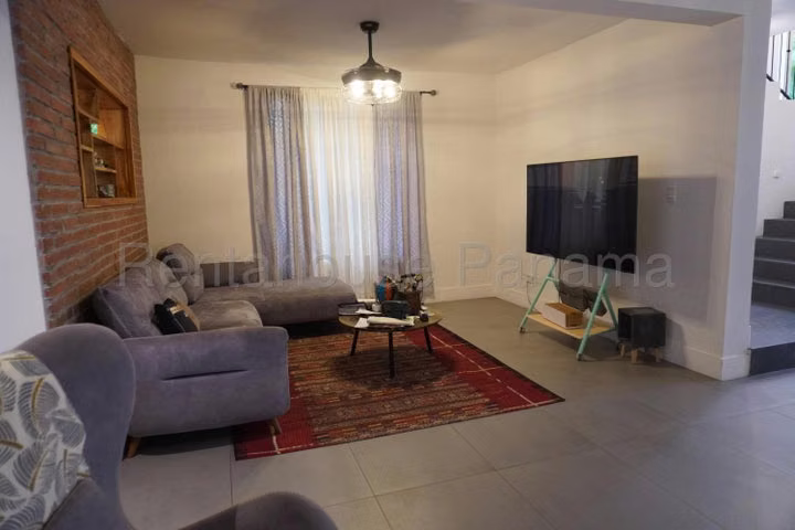 Venta de Casa en Clayton 27LBR671 - Imagen 2