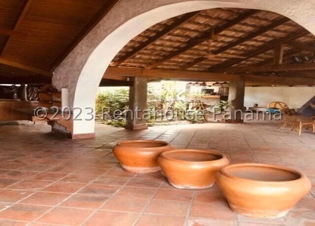 Alquiler de Casa Comercial  en San Francisco  CCO