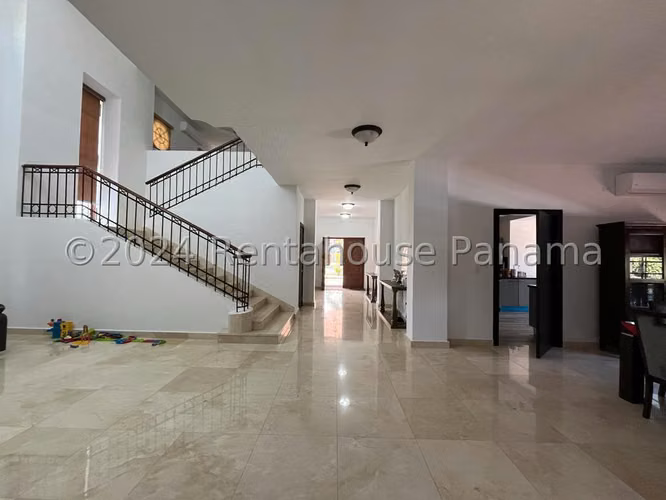 Venta de Casa en Clayton Los Senderos CCO