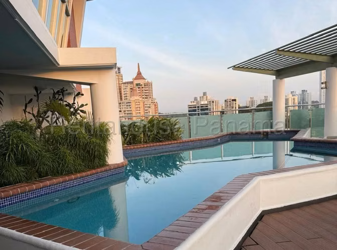Venta de Apartamento en El Cangrejo Ph Mediterraneo Loft EC