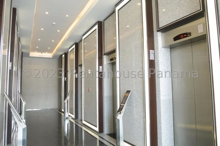 Venta de Oficina en El Dorado Golden Point EC