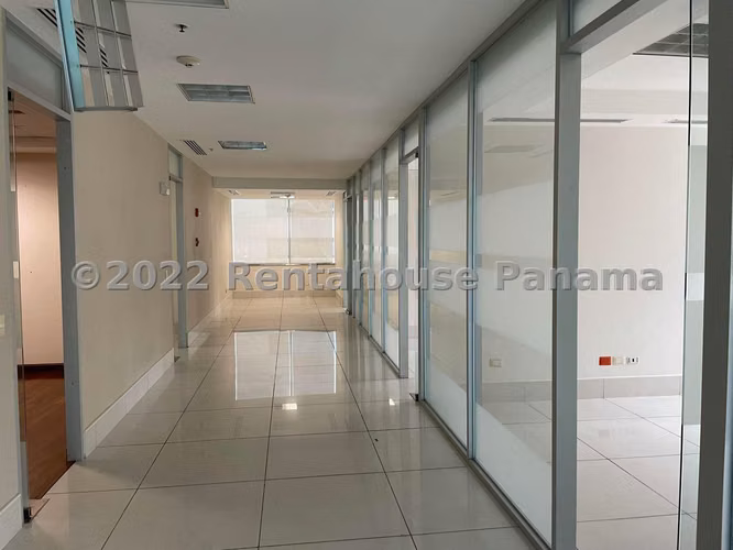 ALQUILER DE CONSULTORIO EN PUNTA PACIFICA ESM