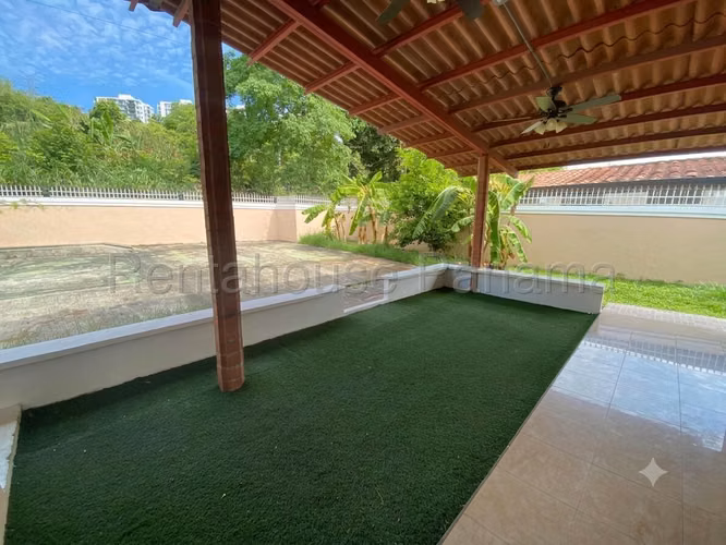 Alquiler de Casa en Altos de Panama Casa KC