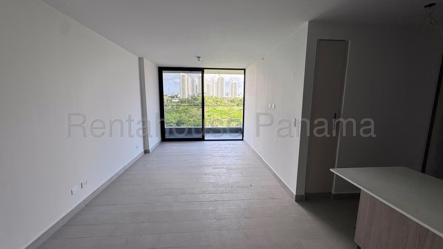 Apartment for Sale in Condado del Rey Ph Condado Country Club Only Direct Client MC