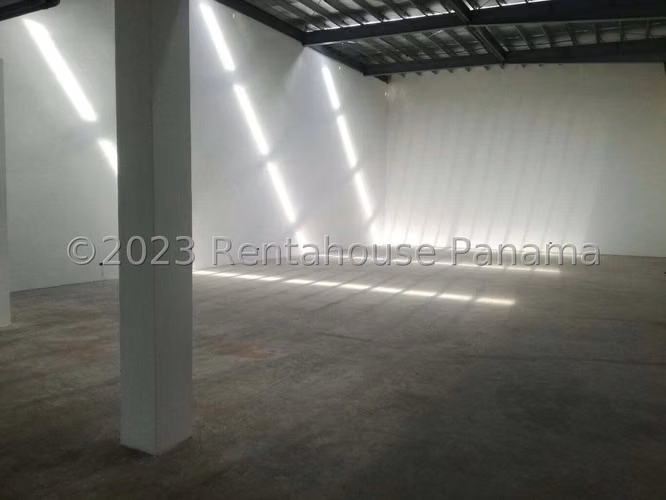Venta de Galera en Parque Lefevre Panama Viejo Busines Solo Cliente Directo MC