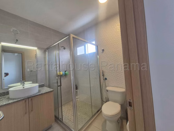 Vendo Casa en Brisas Del Golf OF27-789