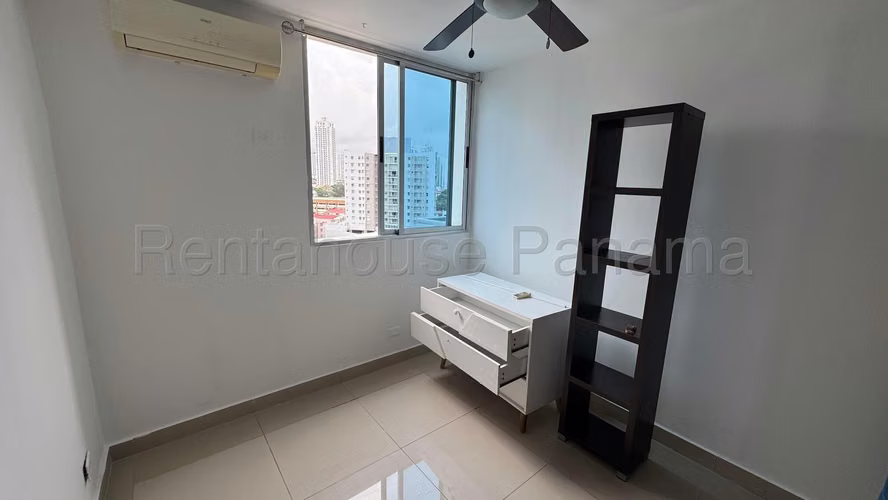 Apartamento en Alquiler en Carrasquilla RJ