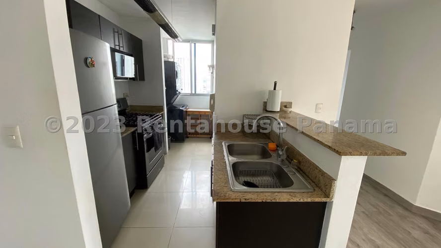 Apartamento en Alquiler en Carrasquilla RJ