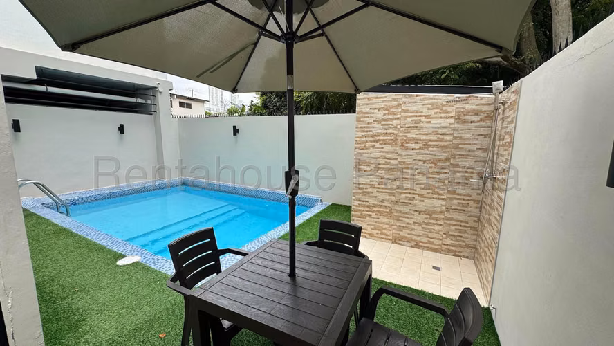 Apartamento en Alquiler en Carrasquilla RJ