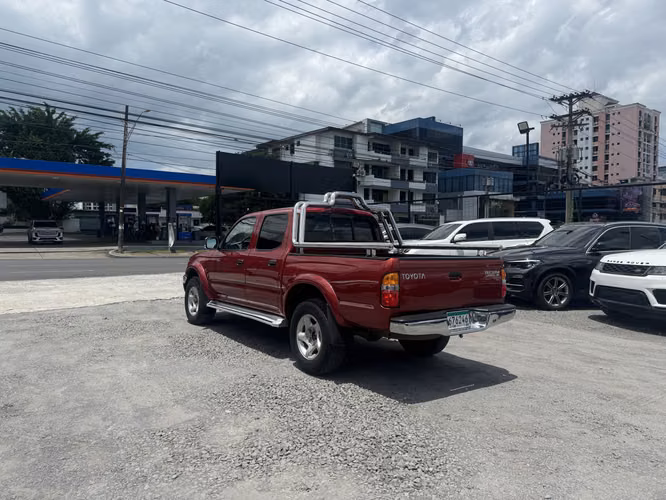 TOYOTA TACOMA 2002