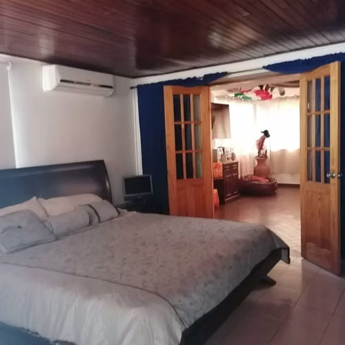 Muy Amplia Dúplex Santa Marta, Parque Lefevre 3r, 3b, 4 parkings $1,200 x mes
