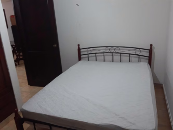 SE VENDE APARTAMENTO VIA PORRAS  ID 837