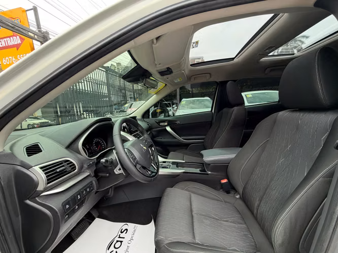 MITSUBISHI ECLIPSE CROSS 2020 TECHO PANORAMICO