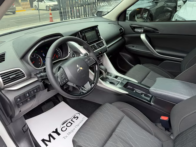 MITSUBISHI ECLIPSE CROSS 2020 TECHO PANORAMICO