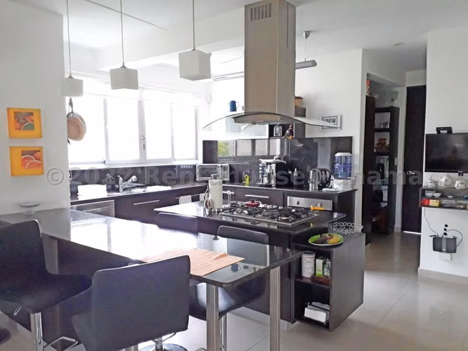 Venta de casa en Costa Sur AK
