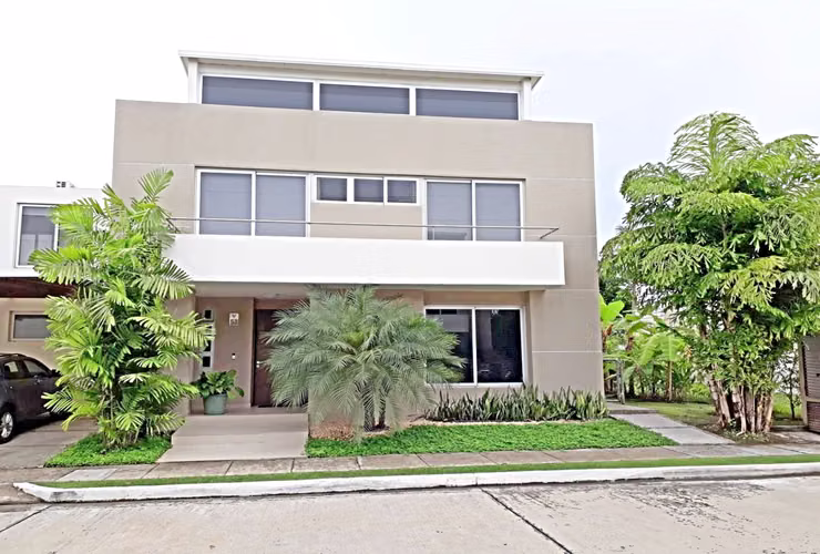 Venta de casa en Costa Sur AK