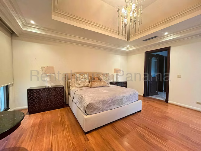 Glamorosa e Impecable Casa en Venta en Costa del Este 27PPM907