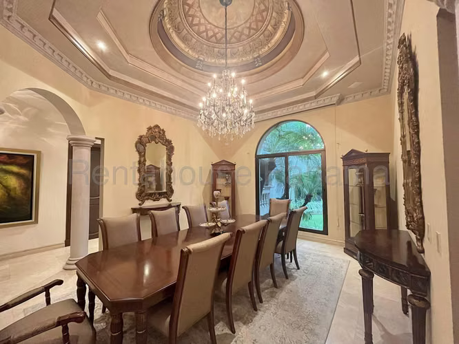 Glamorosa e Impecable Casa en Venta en Costa del Este 27PPM907