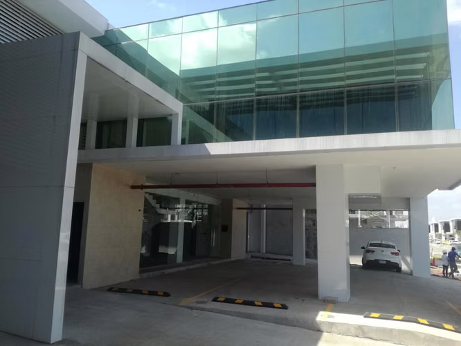 Ofi-bodegas en Venta en Parque Lefevre 27PPM913