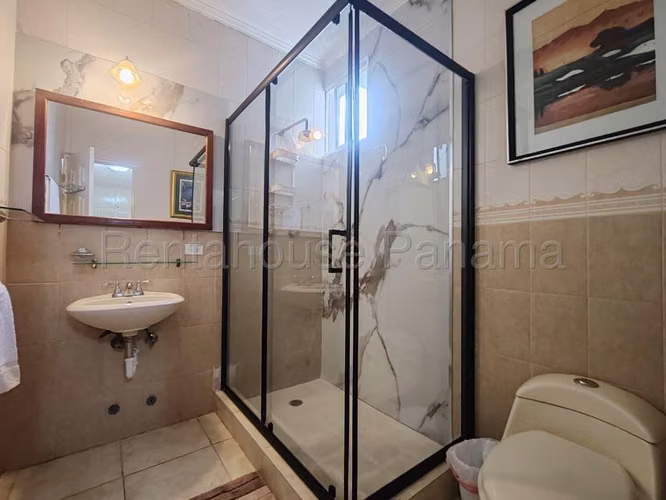 Alquiler de apartamento  155 m² amoblado en El Cangrejo
