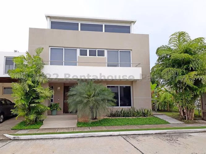 Venta de casa en Villa Sur 26MVCH6003
