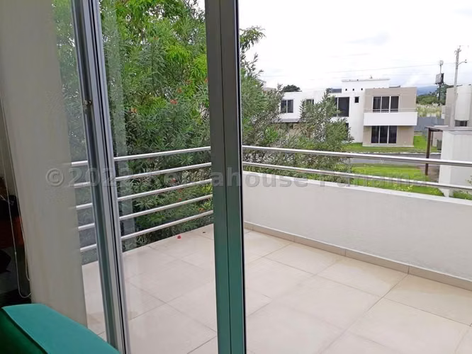 Venta de casa en Villa Sur 26MVCH6003