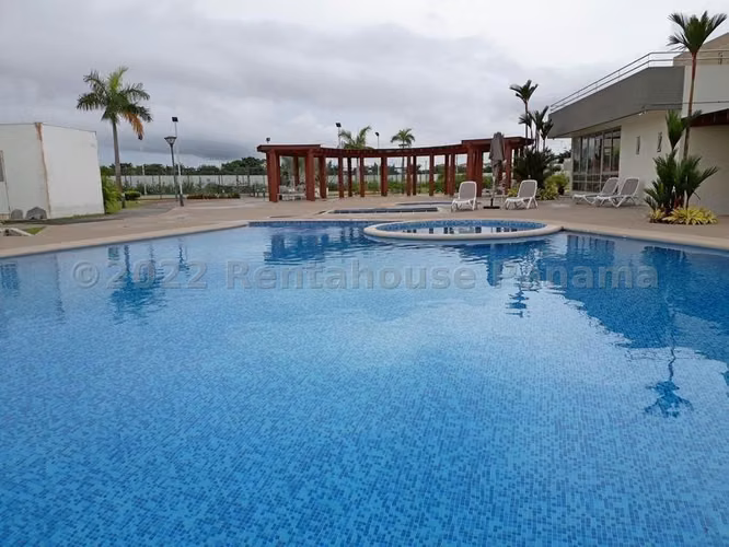 Venta de casa en Villa Sur 26MVCH6003