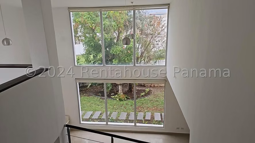 Venta de casa en Villa Sur 26MVCH6003