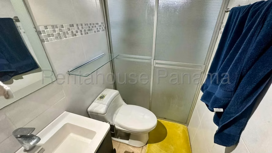 Casa en Venta en Chanis 27LDC942