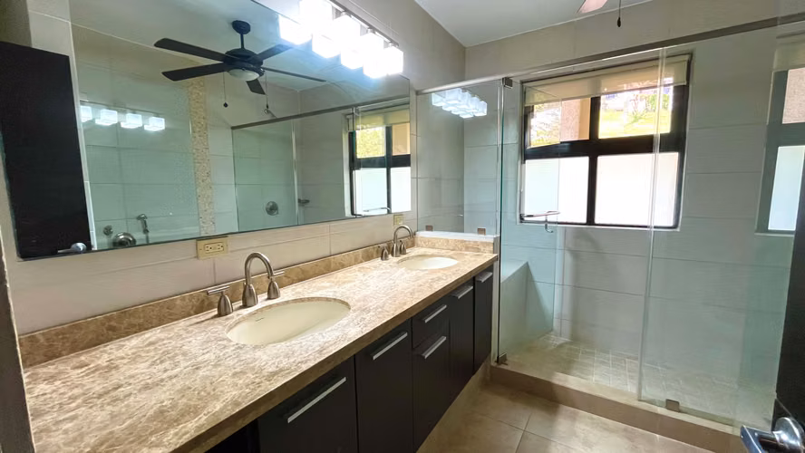 Embassy Club, Venta Casa Modelo TownHome, Clayton, Panamá JC