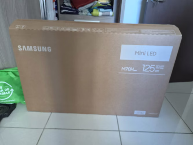 SE VENDE TELEVISIÓN SAMSUNG 50" Mini Led  4K  TOTALMENTE NUEVA CERRADA - Imagen 3