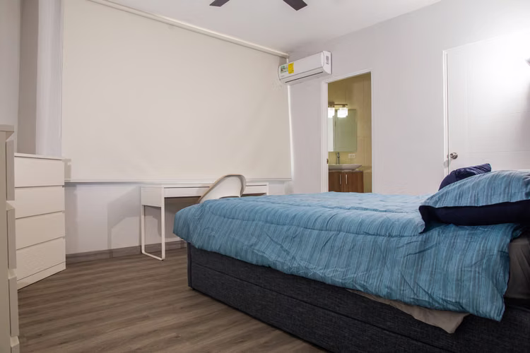 Apartamento Full Amueblado 2 Recámaras + Cuarto de Servicio y terraza privada