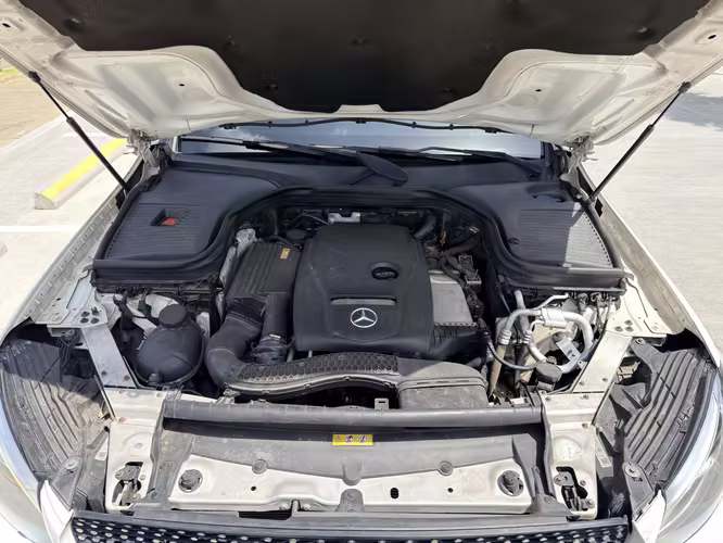 MERCEDES BENZ GLC 250 4MATIC 2017 (NEGOCIABLE)
