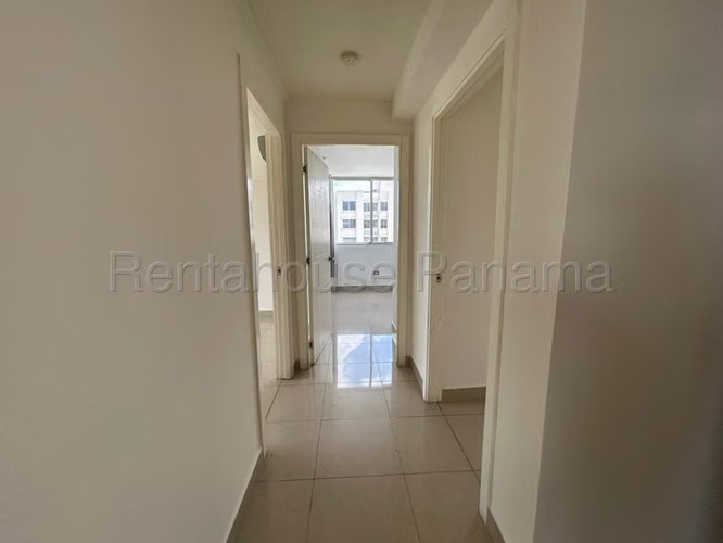 Apartamento en venta de 97 m² en PH Rokas, Condado del Rey
