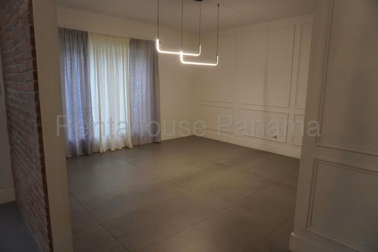 CASA EN VENTA CLAYTON  REMODELADA SIN HIPOTECA SOLO CLIENTE DIRECTO