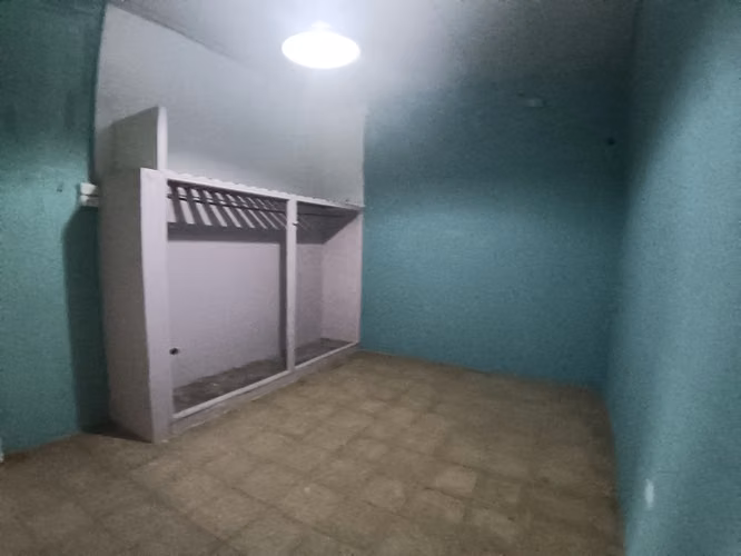 Alquilo Amplia Casa Vía Principal Revolución 2r, 1b $450 x mes