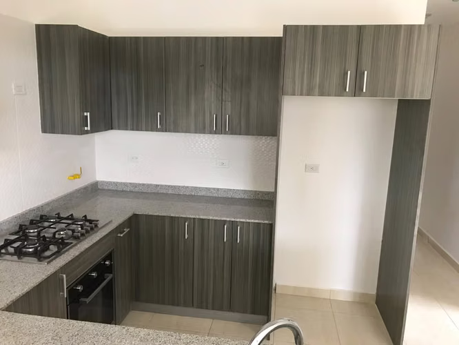 SE ALQUILA APARTAMENTO MODERNO EN ÁREA EXCLUSIVA DE DAVID - Imagen 6